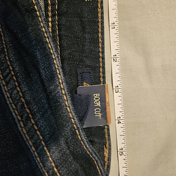 Seven7 bootcut jeans size10..nwt..darkwash..nice looking jean - Picture 5 of 16